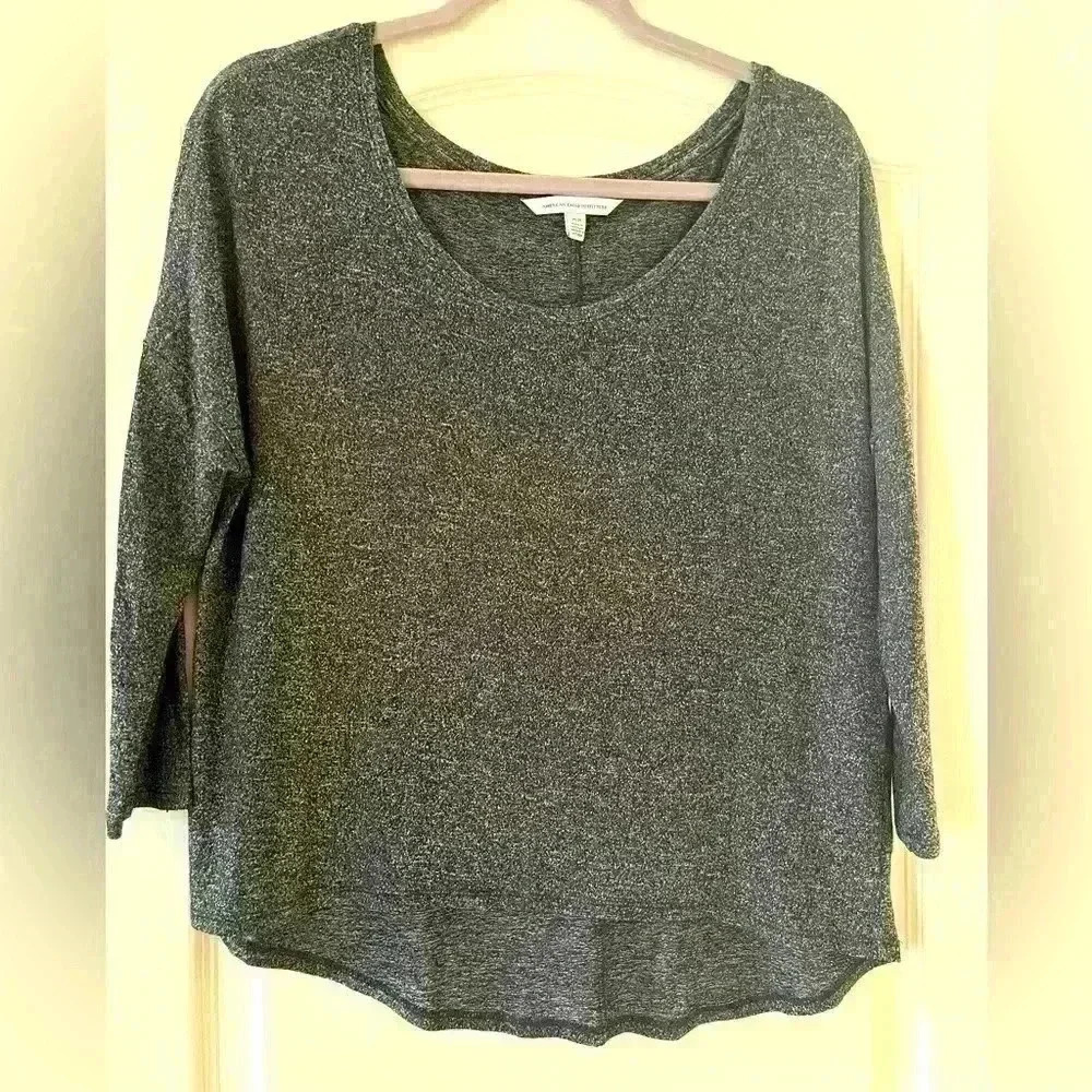 American eagle Gray Pullover Crew Neck 3/4 Sleeves Women’s size medium